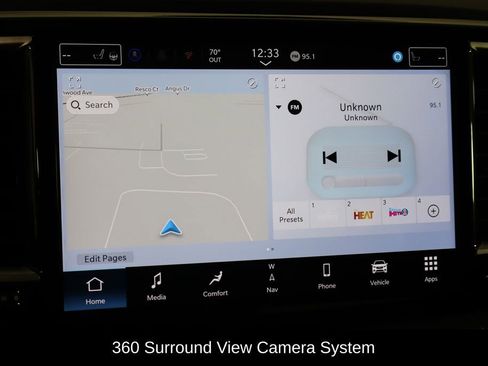 New 2026 Chrysler Pacifica Limited w/ Uconnect Theater Family Group FWD image 33