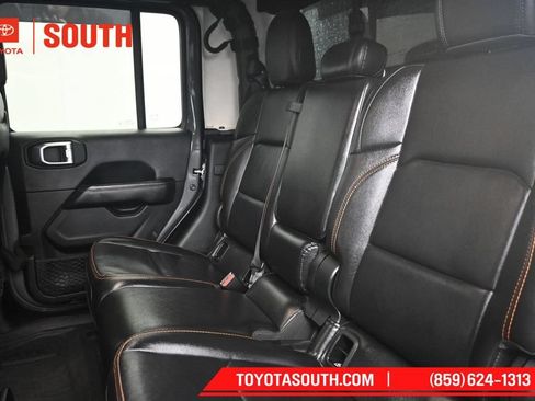 Used 2021 Jeep Gladiator Mojave w/ Dual Top Group AWD/4WD image 25