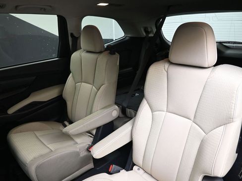 Certified 2024 Subaru Ascent Premium w/ Convenience Package image 20