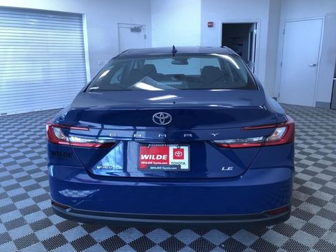 Used 2025 Toyota Camry LE image 15