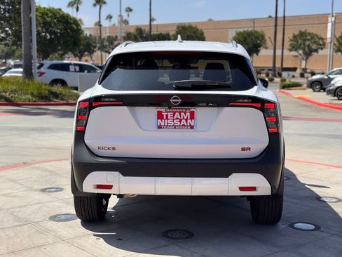 New 2025 Nissan Kicks SR image 6