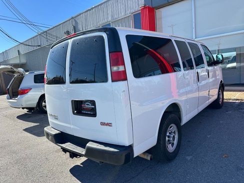 Used 2014 GMC Savana 3500 LS image 4