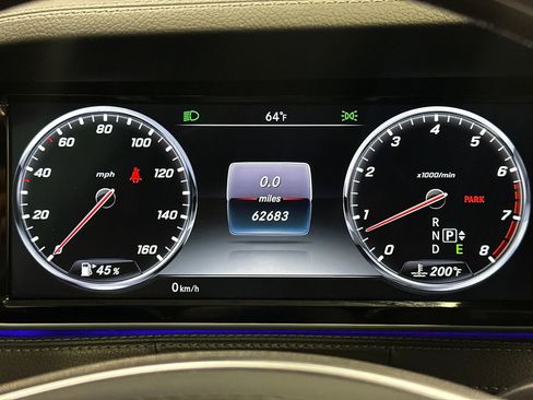 Used 2017 Mercedes-Benz S 550 Sedan image 24