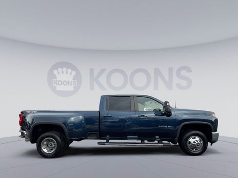 Used 2022 Chevrolet Silverado 3500 LT w/ Convenience Package image 8