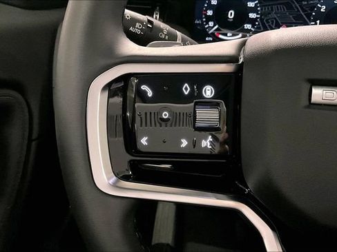 Certified 2025 Land Rover Discovery Sport S image 20