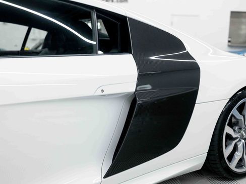 Used 2014 Audi R8 V10 AWD/4WD image 24
