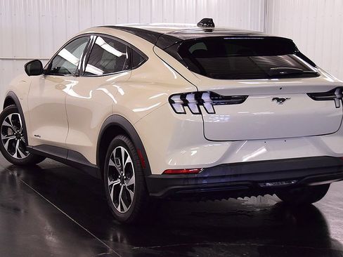 Used 2025 Ford Mustang Mach-E Select image 5