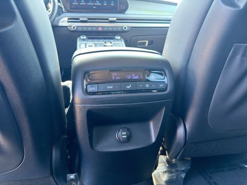 Used 2024 Hyundai Palisade SEL FWD image 8