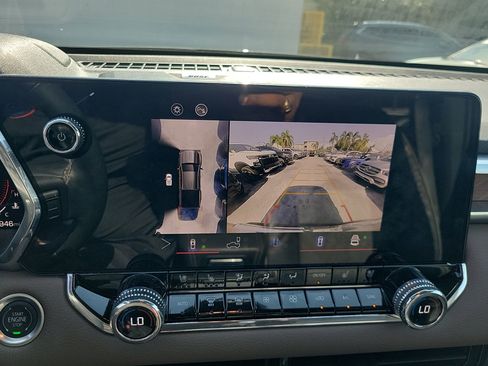 Used 2024 GMC Canyon Denali w/ LPO, Denali Black Edition image 32