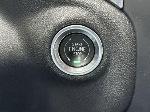 Used 2020 GMC Sierra 1500 SLT w/ SLT Premium Package image 21