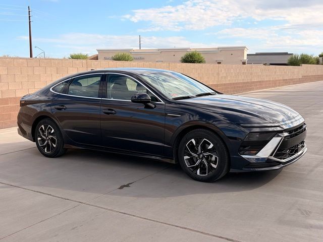 Used 2025 Hyundai Sonata SEL FWD image 6