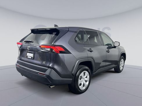 Used 2025 Toyota RAV4 LE AWD/4WD image 7