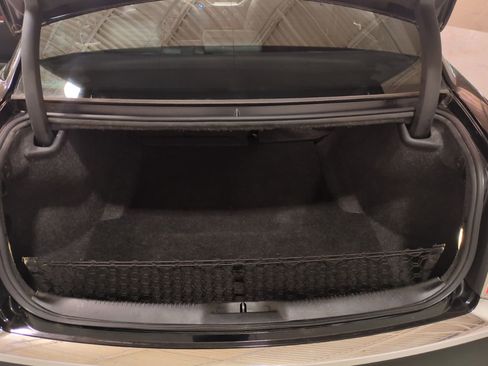 Used 2013 Chrysler 300 w/ Driver Convenience Group RWD image 13