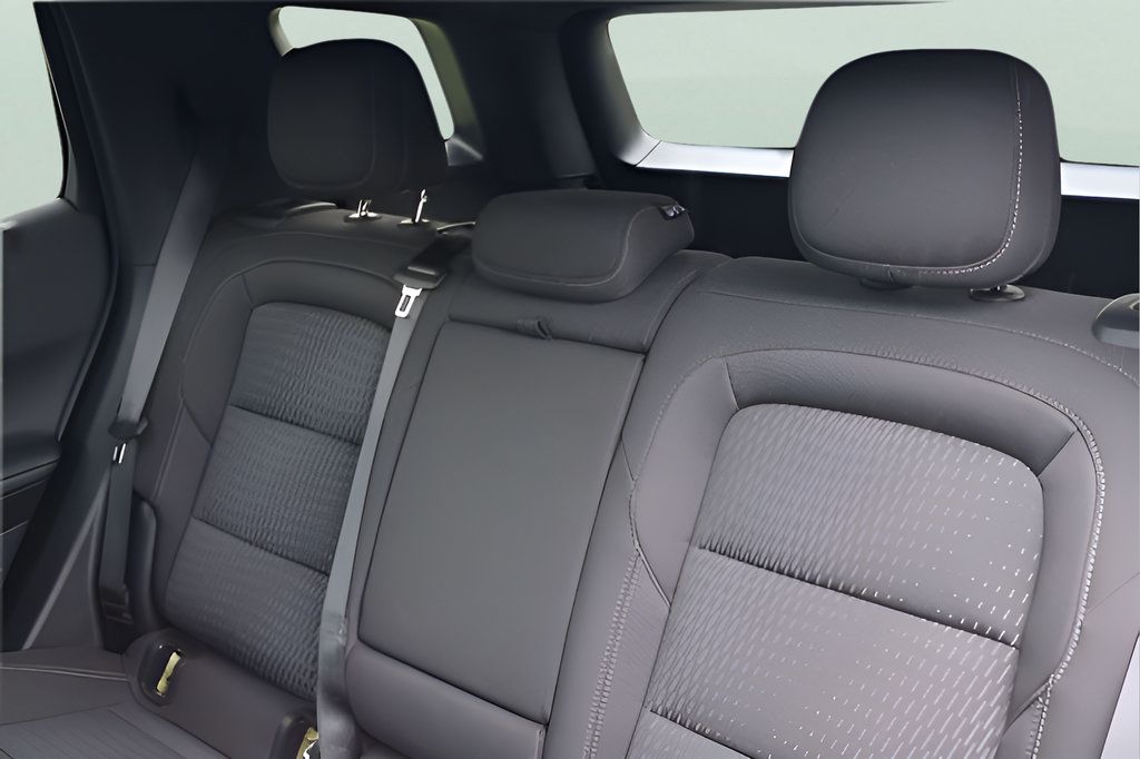 Used 2026 Chevrolet Equinox LT AWD/4WD image 15