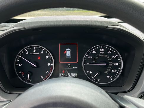 Certified 2024 Subaru Crosstrek 2.0i Premium AWD/4WD image 16