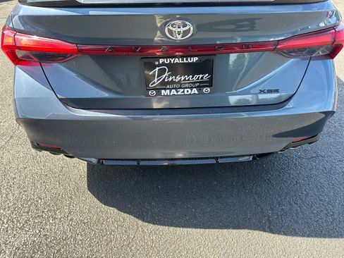 Used 2021 Toyota Avalon XSE FWD image 25