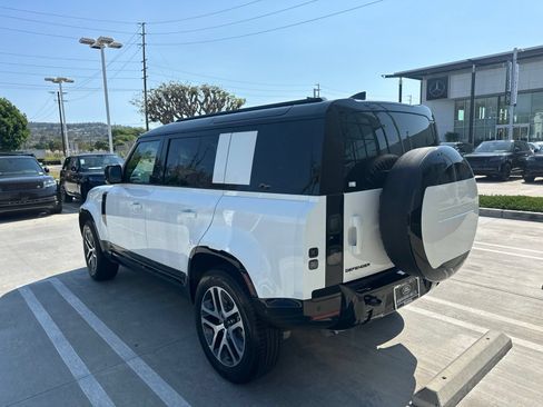 Certified 2026 Land Rover Defender 110 X-Dynamic SE AWD/4WD image 4