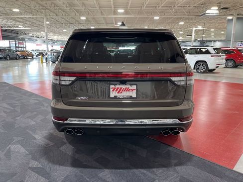 New 2026 Lincoln Aviator Reserve image 4