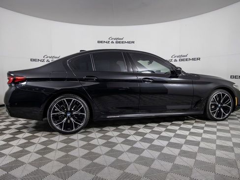 Used 2021 BMW 530e w/ M Sport Package image 5