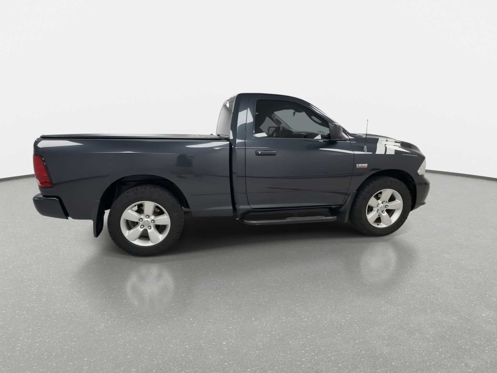 Used 2013 RAM 1500 Express RWD image 9