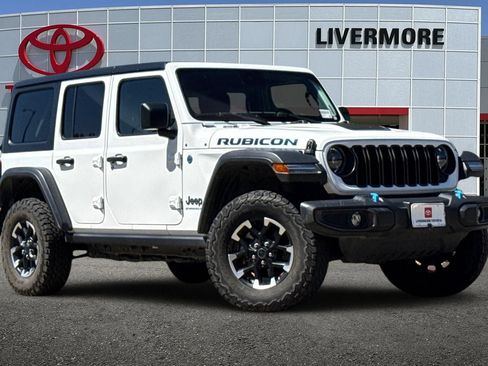 Used 2024 Jeep Wrangler Unlimited Rubicon 4xe AWD/4WD image 2