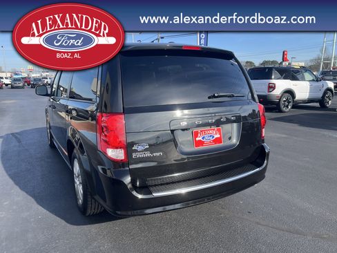 Used 2020 Dodge Grand Caravan SE w/ UConnect Hands-Free Group image 6