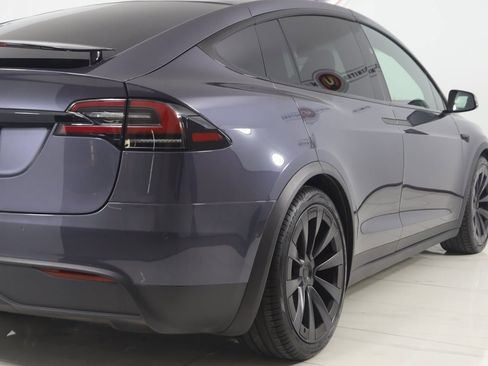 Used 2022 Tesla Model X image 53
