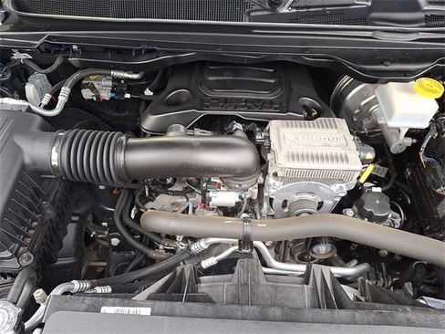 Used 2024 RAM 1500 Laramie image 28