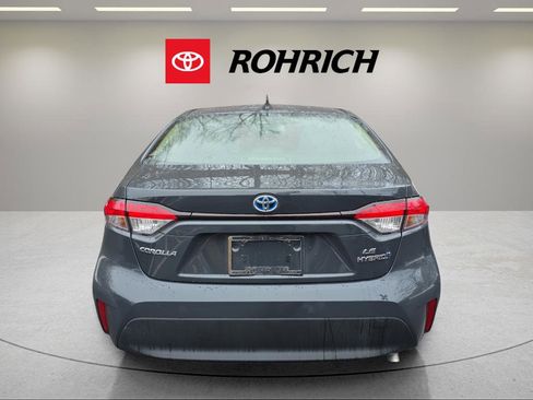 Used 2024 Toyota Corolla LE image 7