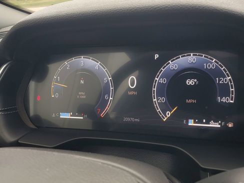 Used 2024 Jeep Grand Cherokee Altitude image 16