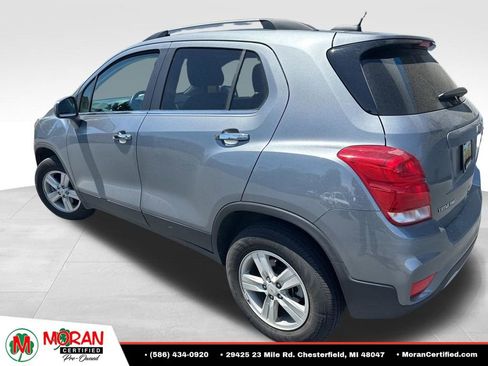 Used 2019 Chevrolet Trax LT w/ LT Convenience Package AWD/4WD image 2