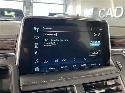 Used 2023 Chevrolet Suburban LT image 27