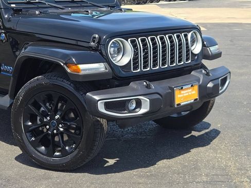 Certified 2025 Jeep Wrangler Unlimited Sahara AWD/4WD image 2