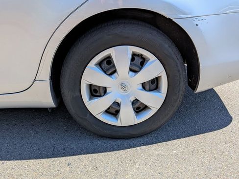Used 2007 Toyota Camry LE FWD image 19