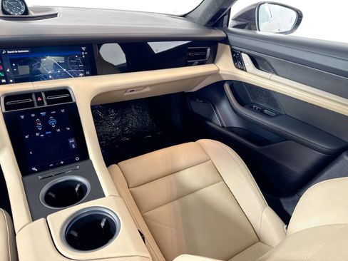 Used 2021 Porsche Taycan Turbo S image 21