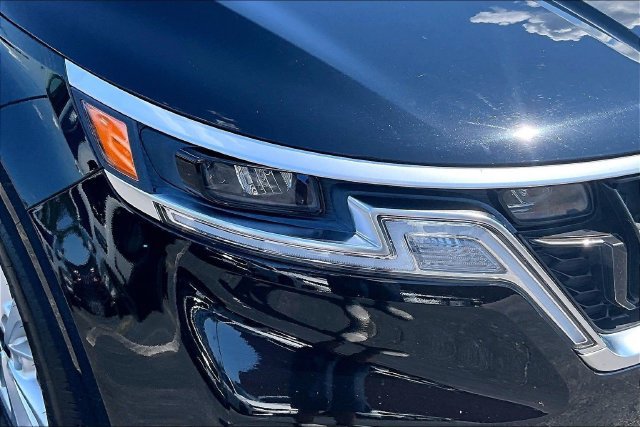 Used 2022 Kia Carnival LX FWD image 28