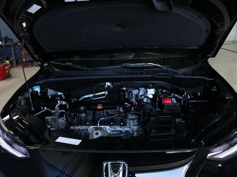 Used 2024 Honda HR-V Sport image 9