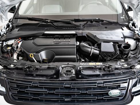 Used 2025 Land Rover Range Rover Evoque Dynamic SE AWD/4WD image 45