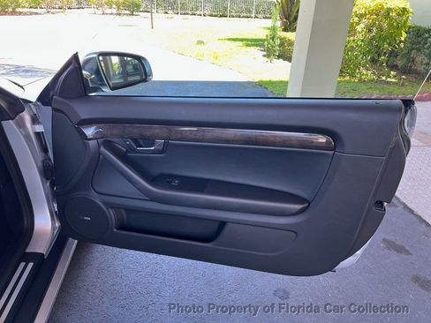 Used 2004 Audi S4 Cabriolet image 40