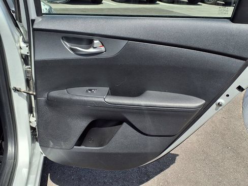 Used 2021 Kia Forte LXS FWD image 14