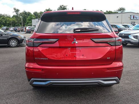 New 2025 Mitsubishi Outlander AWD image 11