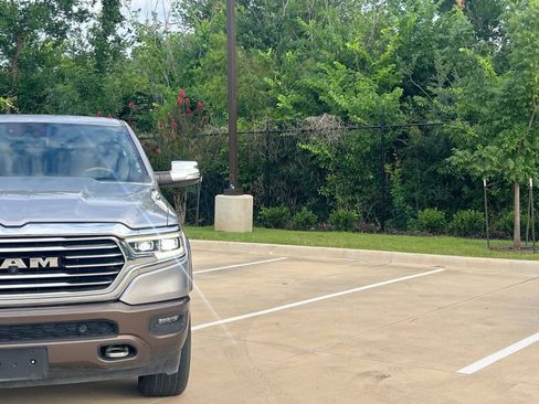 Used 2021 RAM 1500 Limited AWD/4WD image 3
