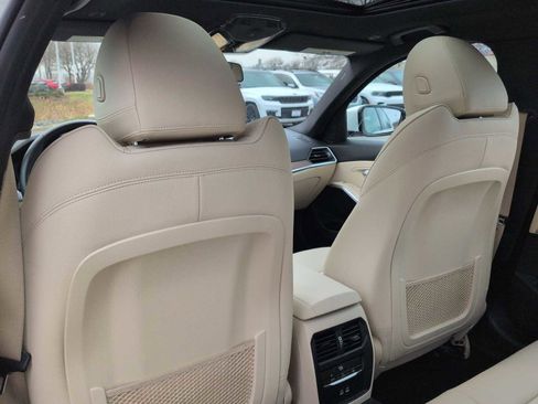 Used 2021 BMW 330i xDrive Sedan w/ Premium Package image 19