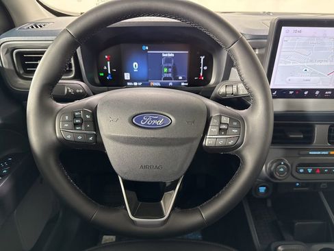 New 2025 Ford Maverick Lariat w/ Black Appearance Package image 23