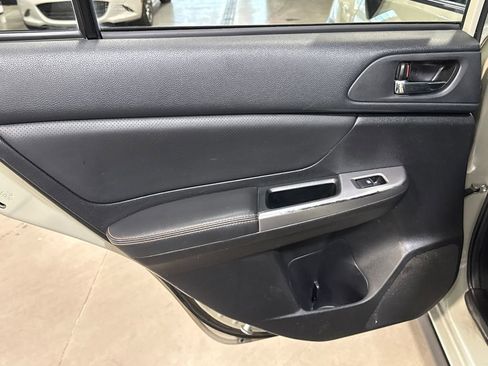 Used 2016 Subaru Crosstrek 2.0i Limited AWD/4WD image 11