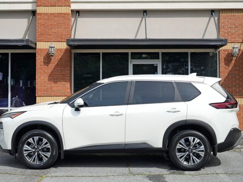 Used 2023 Nissan Rogue SV w/ SV Premium B Package FWD image 43