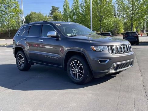 Used 2017 Jeep Grand Cherokee Limited AWD/4WD image 7