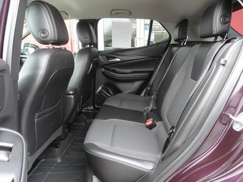 Used 2021 Buick Encore GX Preferred w/ Cold Weather Comfort Package FWD image 11