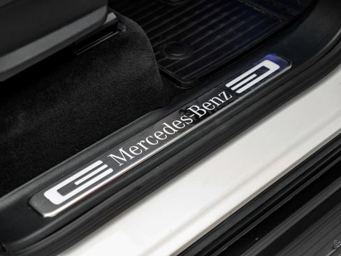 Used 2025 Mercedes-Benz G 550 image 51