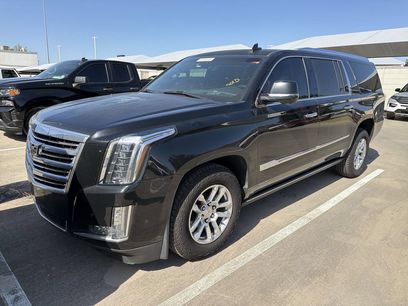 Used 2017 Cadillac Escalade ESV Platinum